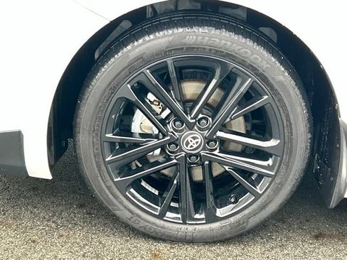 Used 2025 Toyota Camry SE AWD/4WD image 13