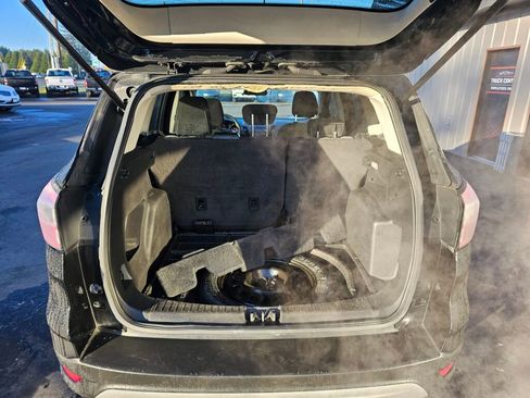 Used 2018 Ford Escape SE image 5