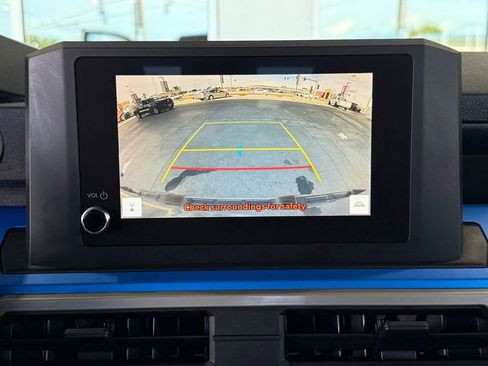 Certified 2025 Toyota Tacoma TRD Off-Road image 28