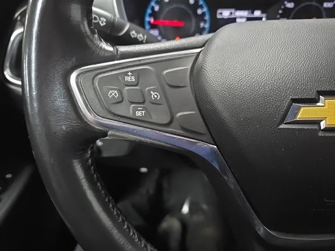 Used 2018 Chevrolet Equinox LT AWD/4WD image 19
