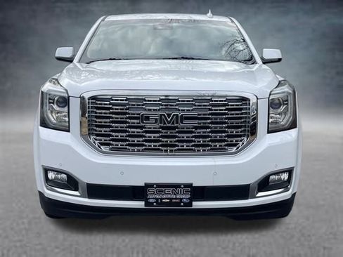 Used 2017 GMC Yukon SLT image 30