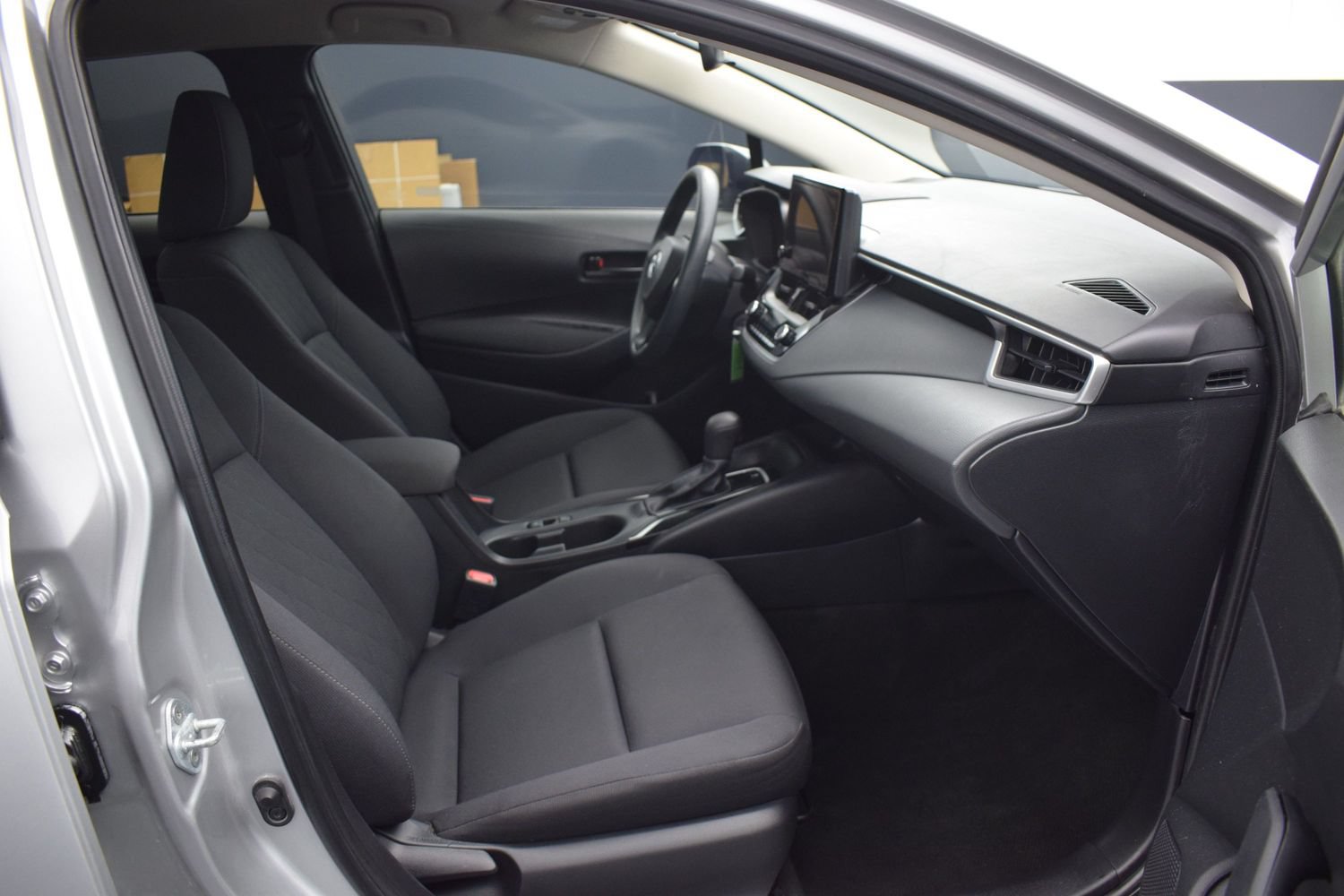 Used 2023 Toyota Corolla LE FWD image 10