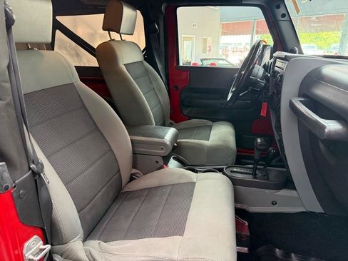 Used 2009 Jeep Wrangler X AWD/4WD image 13