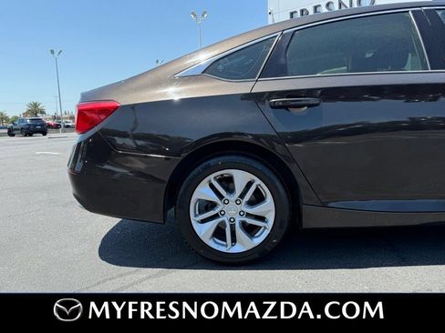 Used 2018 Honda Accord LX image 12
