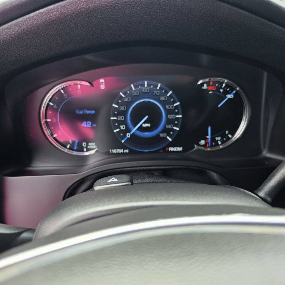 Used 2016 Cadillac Escalade Premium AWD/4WD image 9