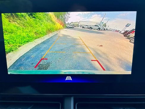 New 2025 Chevrolet Trax LT w/ Driver Confidence Package image 25