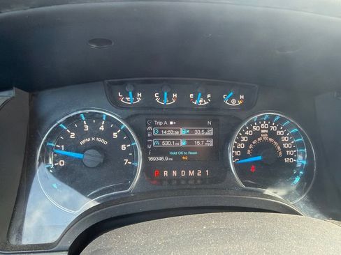 Used 2013 Ford F150 XLT w/ Luxury Equipment Group AWD/4WD image 9