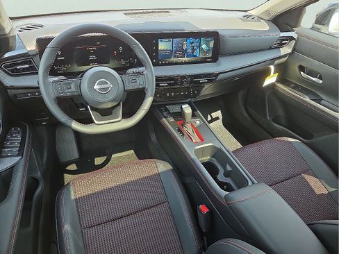 New 2026 Nissan Kicks SR w/ SR Premium Package image 9