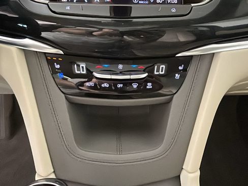 Used 2024 Cadillac XT6 Premium Luxury w/ LPO, Floor Liner Package AWD/4WD image 23