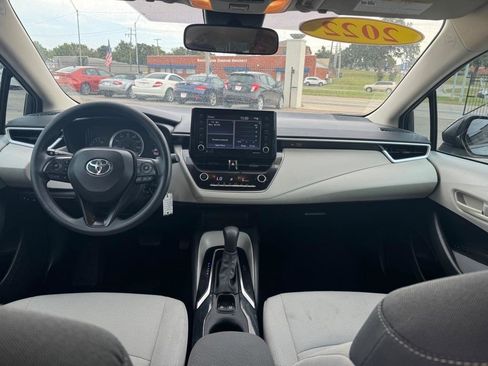 Used 2022 Toyota Corolla LE FWD image 10