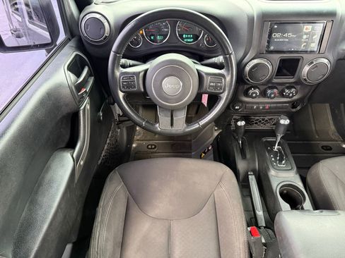 Used 2018 Jeep Wrangler Unlimited Sport w/ Connectivity Group image 22