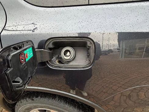 Used 2016 Dodge Durango Limited w/ Nav & Power Liftgate Group image 36