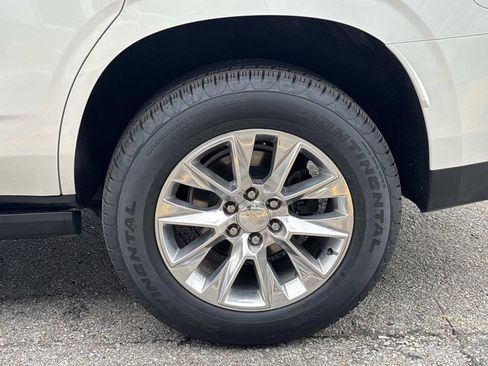 Used 2023 Chevrolet Tahoe Premier RWD image 5