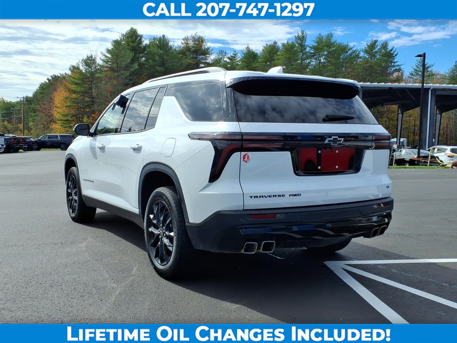 Used 2024 Chevrolet Traverse LT w/ Midnight/Sport Edition AWD/4WD image 7