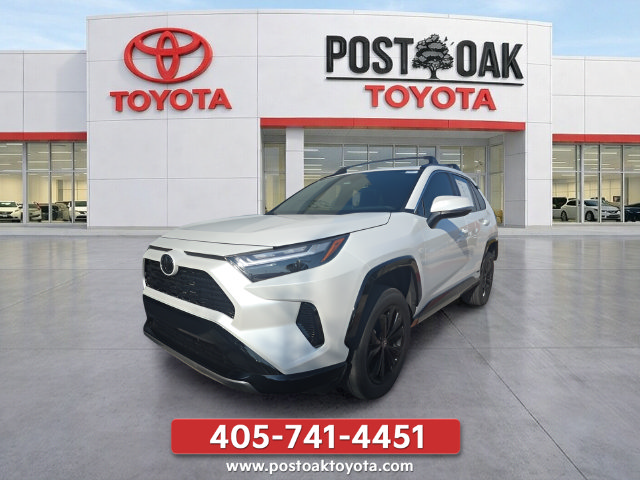 Used 2025 Toyota RAV4 SE AWD/4WD image 1