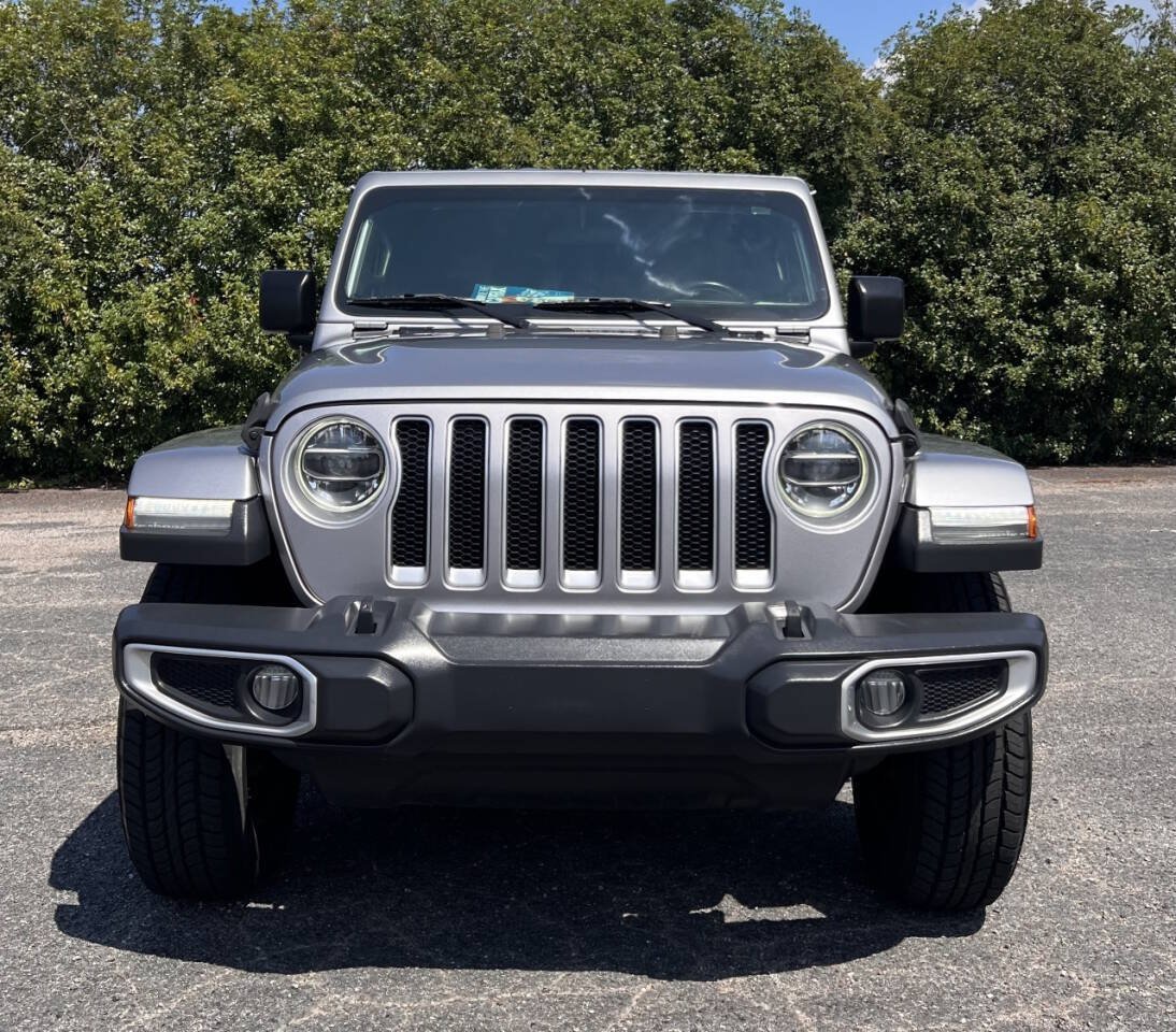 Used 2018 Jeep Wrangler Unlimited Sahara AWD/4WD image 11