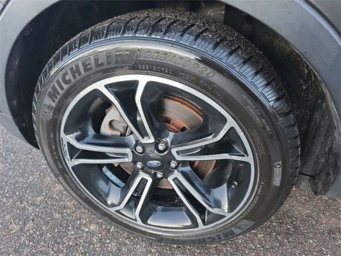 Used 2015 Ford Explorer Sport image 10