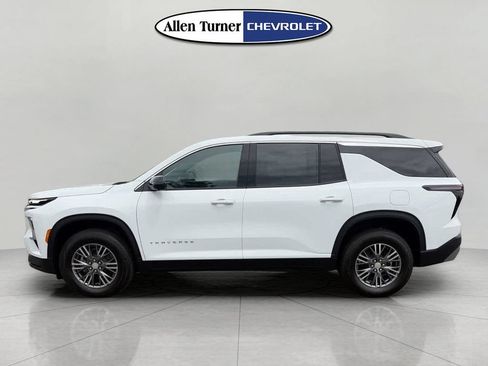 Used 2026 Chevrolet Traverse LT w/ Driver Confidence Package FWD image 6