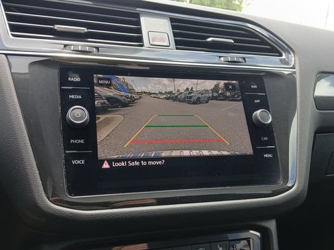 Used 2019 Volkswagen Tiguan SEL Premium w/ 3rd Row Seat Package AWD/4WD image 21