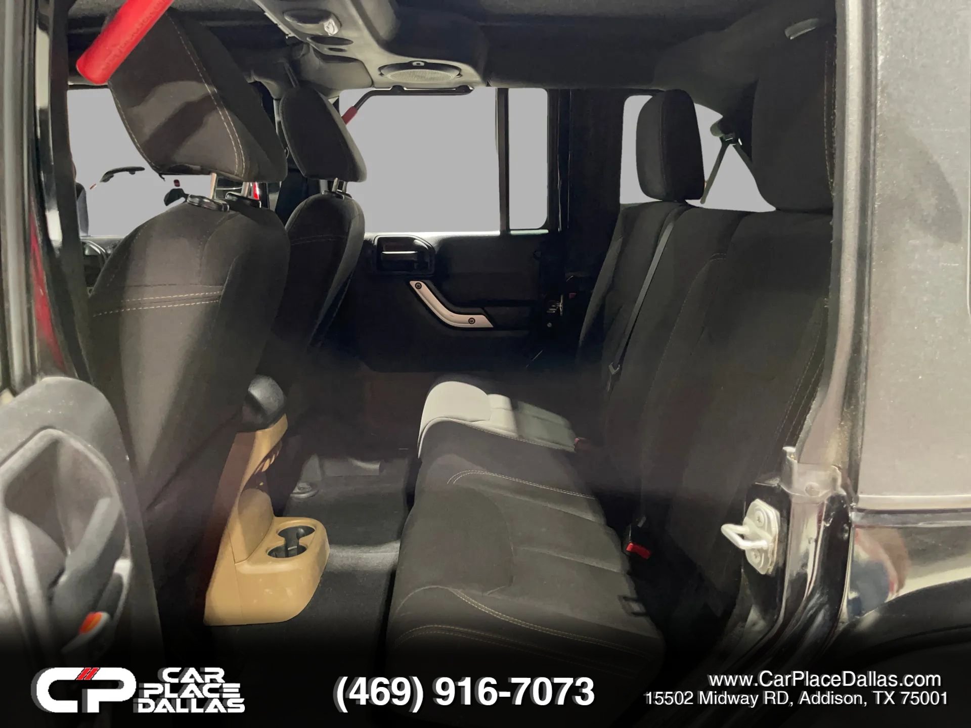 Used 2014 Jeep Wrangler Unlimited Rubicon w/ Connectivity Group AWD/4WD image 17