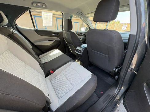 Used 2019 Chevrolet Equinox LS image 12