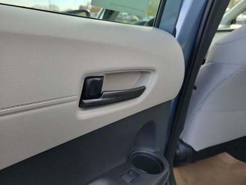 New 2026 Toyota Corolla Cross L image 13