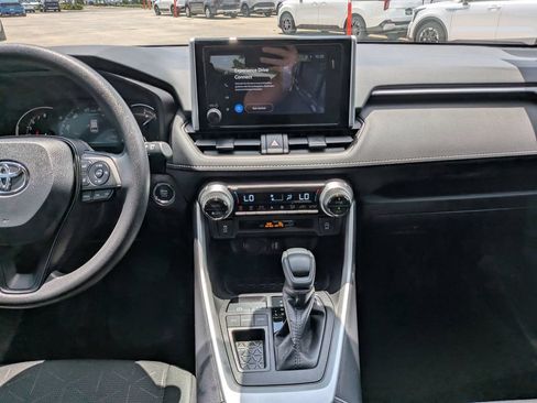 Used 2025 Toyota RAV4 XLE FWD image 16