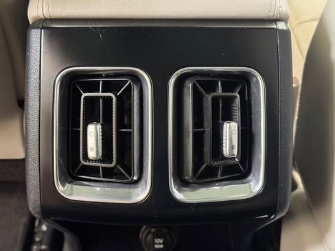 Used 2025 Kia Sorento S w/ Panoramic Sunroof Package FWD image 20