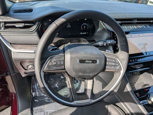 New 2026 Jeep Grand Cherokee Limited image 16