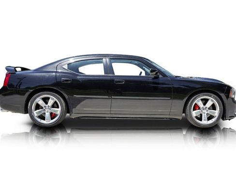 Used 2007 Dodge Charger SRT8 w/ SRT Option Group II RWD image 2