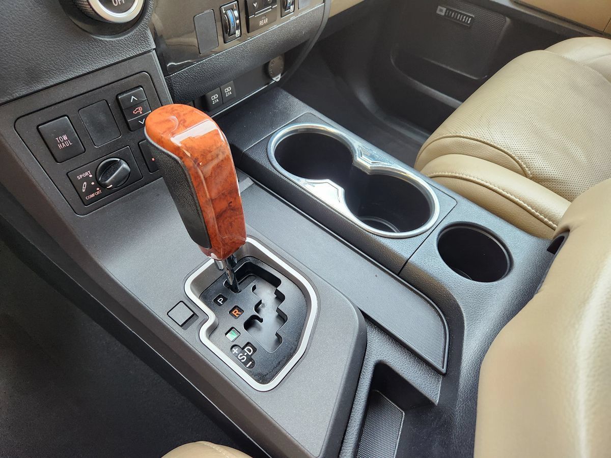 Used 2020 Toyota Sequoia Platinum RWD image 38