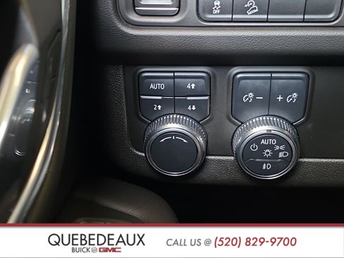 Used 2021 GMC Yukon AT4 AWD/4WD image 25