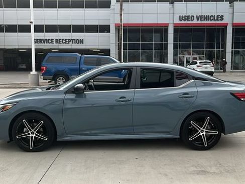 Used 2024 Nissan Sentra SR w/ SR Premium Package FWD image 3