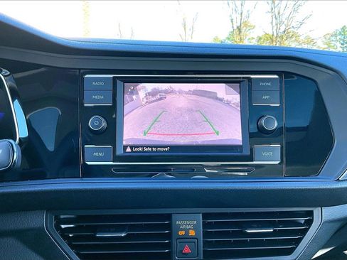 Used 2024 Volkswagen Jetta SE image 13