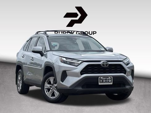 Used 2025 Toyota RAV4 XLE w/ Weather Package AWD/4WD image 1