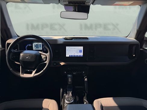 Used 2021 Ford Bronco Big Bend image 11