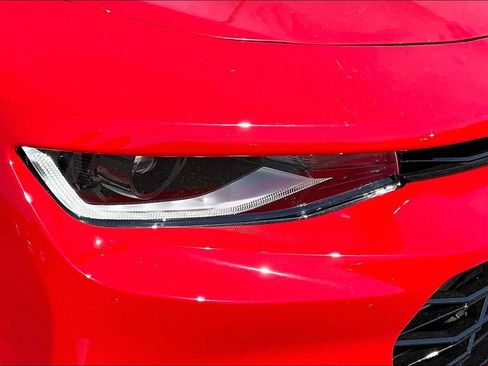 Used 2017 Chevrolet Camaro LT RWD image 26