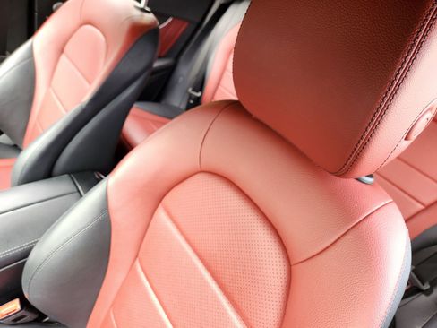 Used 2020 Mercedes-Benz GLC 300 4MATIC Coupe image 16