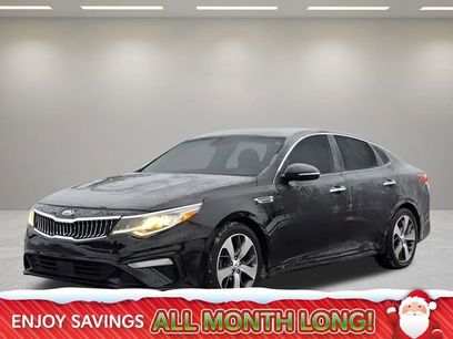 Used 2019 Kia Optima S w/ S Panoramic Sunroof Package