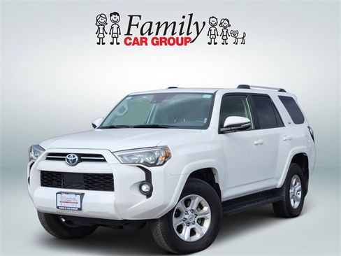 Certified 2024 Toyota 4Runner SR5 Premium image 1