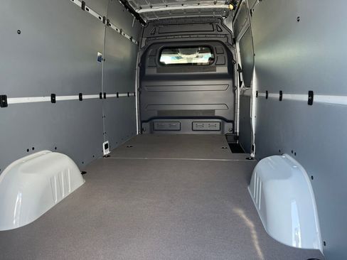 New 2025 Mercedes-Benz Sprinter 2500 image 9