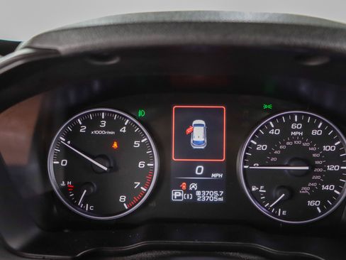 Used 2024 Subaru Crosstrek 2.0i Premium w/ Crosstrek Mirror Package AWD/4WD image 15