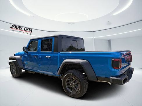 New 2026 Jeep Gladiator Sport AWD/4WD image 5