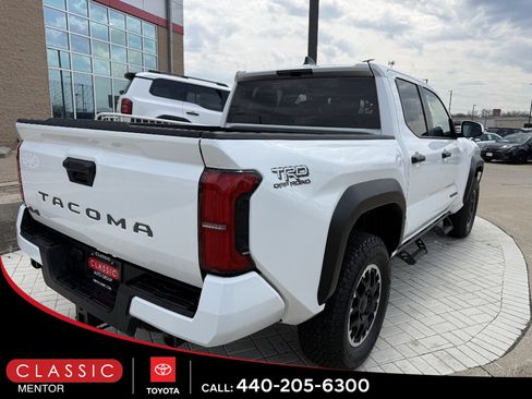 Used 2026 Toyota Tacoma TRD Off-Road AWD/4WD image 5