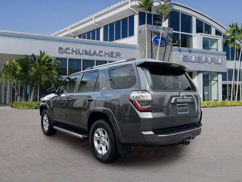Used 2022 Toyota 4Runner SR5 Premium w/ Moonroof Package RWD image 5