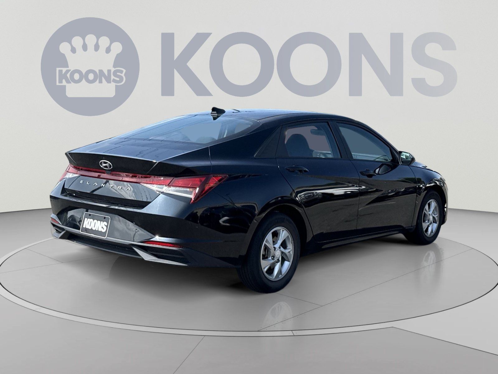 Certified 2023 Hyundai Elantra SE FWD image 7