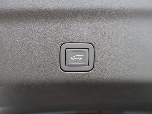 New 2026 GMC Yukon AT4 w/ AT4 Premium Plus Package image 38