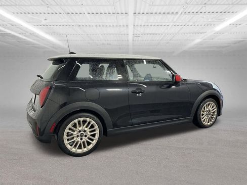 Certified 2025 MINI Cooper 2-Door Hardtop image 6