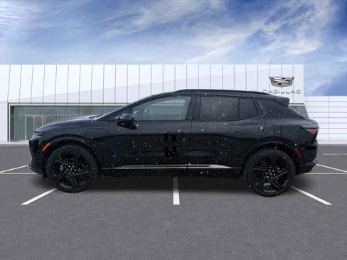 Used 2024 Chevrolet Equinox EV RS image 5