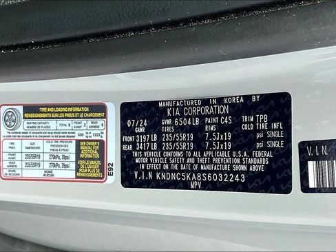 Certified 2025 Kia Carnival EX FWD image 16